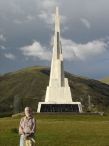 28. Obelisco a la batalla de Ayacucho (Perú). 15 de abril de 2005.